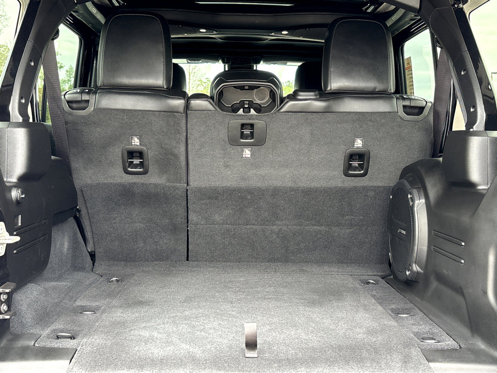 Used 2024 Jeep Wrangler Unlimited Rubicon image 21