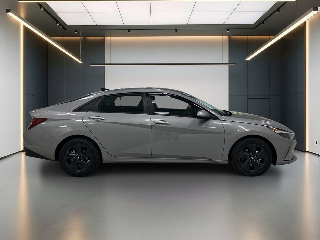 Certified 2023 Hyundai Elantra SEL FWD image 6