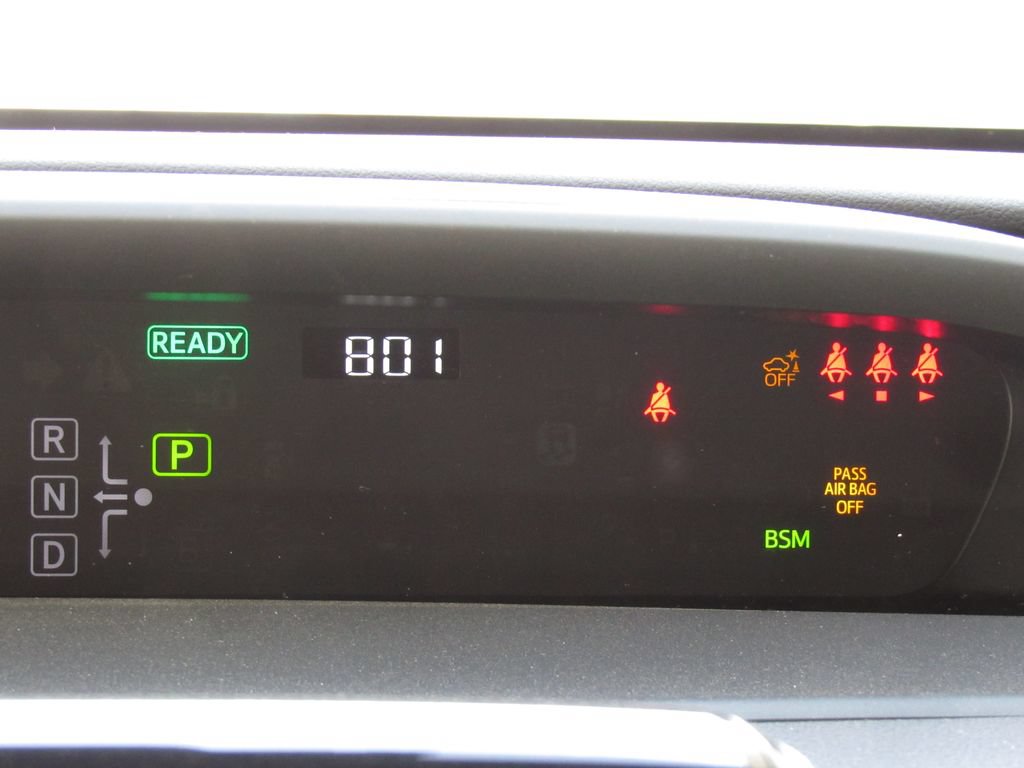 Used 2021 Toyota Prius Prime Limited FWD image 25