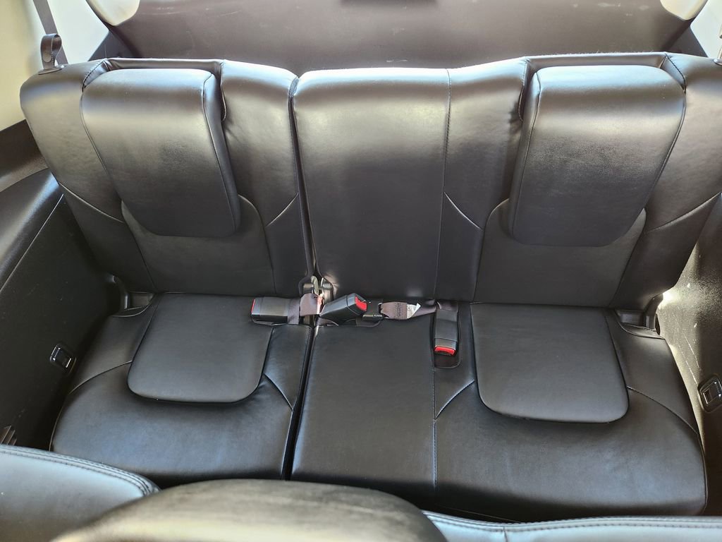 Used 2024 Nissan Armada SV image 13