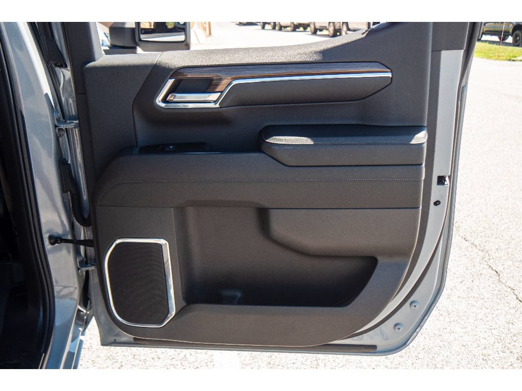 Used 2024 Chevrolet Silverado 1500 RST AWD/4WD image 20
