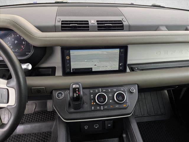 Used 2020 Land Rover Defender 110 HSE image 13