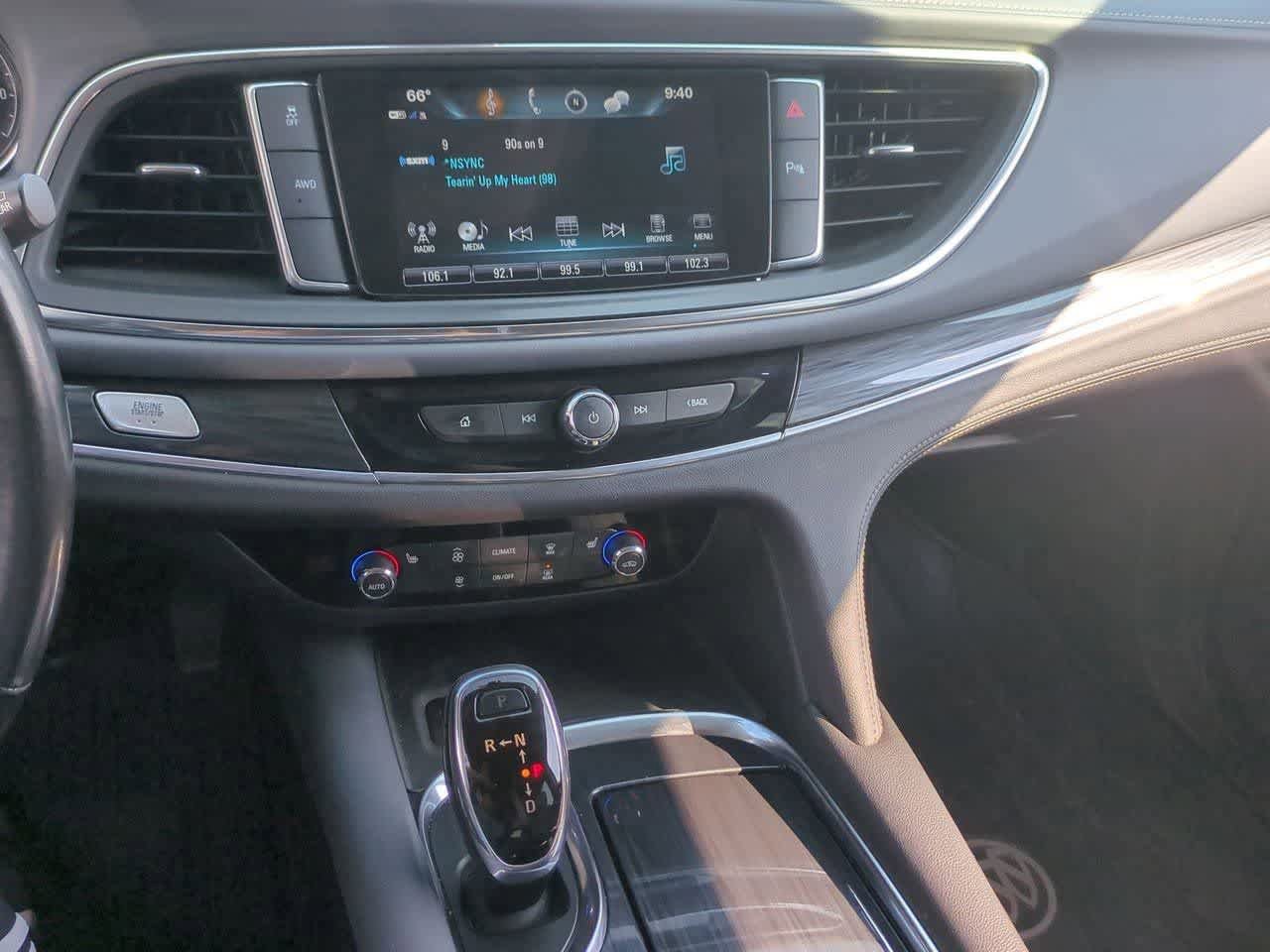 Used 2018 Buick Enclave Essence AWD/4WD image 29