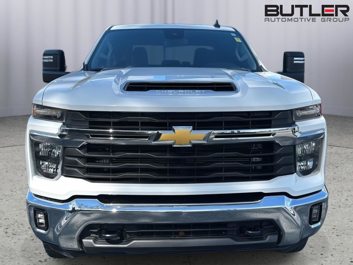 Used 2025 Chevrolet Silverado 2500 LT image 7
