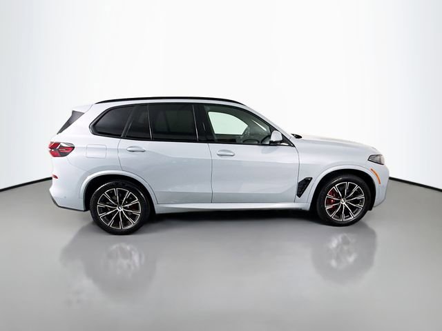 Used 2024 BMW X5 xDrive40i w/ M Sport Package AWD/4WD image 8