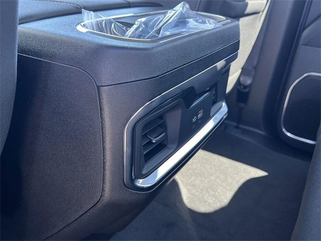 New 2026 GMC Sierra 1500 Elevation w/ LPO, Elevation Black Package image 28