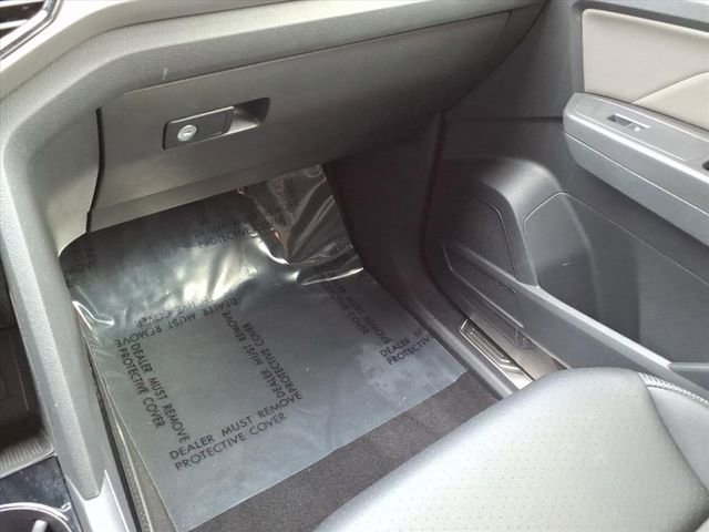 Used 2022 Volkswagen Atlas Cross Sport SE w/ Panoramic Sunroof Package image 31