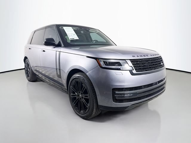 Certified 2025 Land Rover Range Rover Long Wheelbase SE AWD/4WD image 3