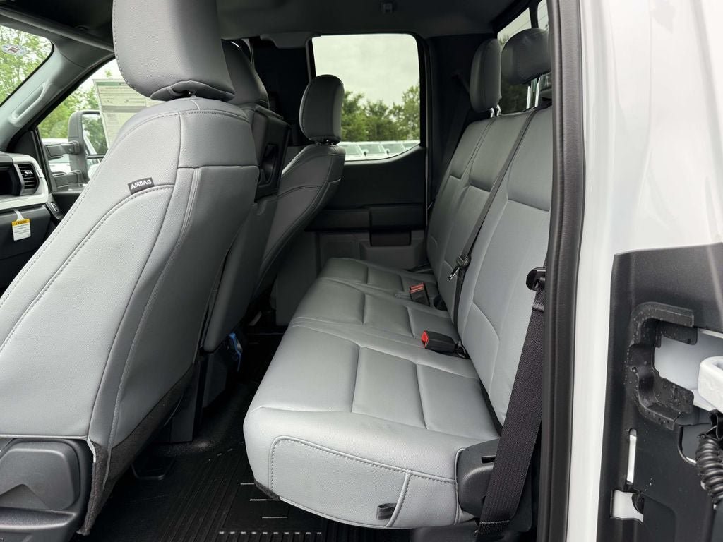 New 2026 Ford F350 XL w/ FX4 Off-Road Package AWD/4WD image 10