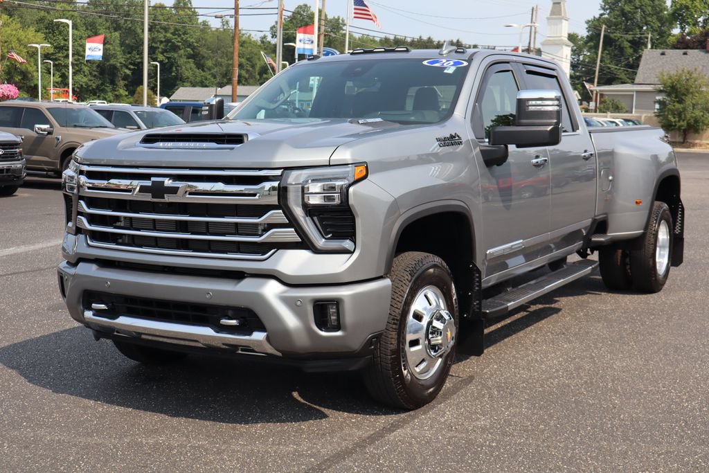 Used 2026 Chevrolet Silverado 3500 High Country w/ High Country Premium Package AWD/4WD image 15