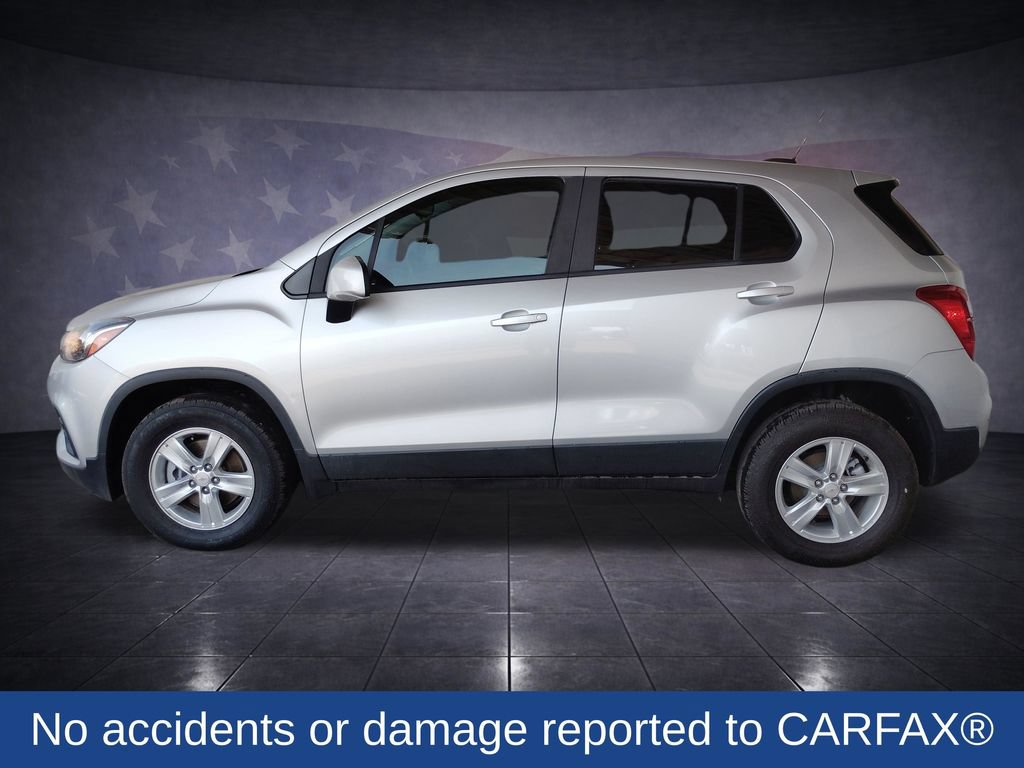 Used 2018 Chevrolet Trax LS AWD/4WD image 2
