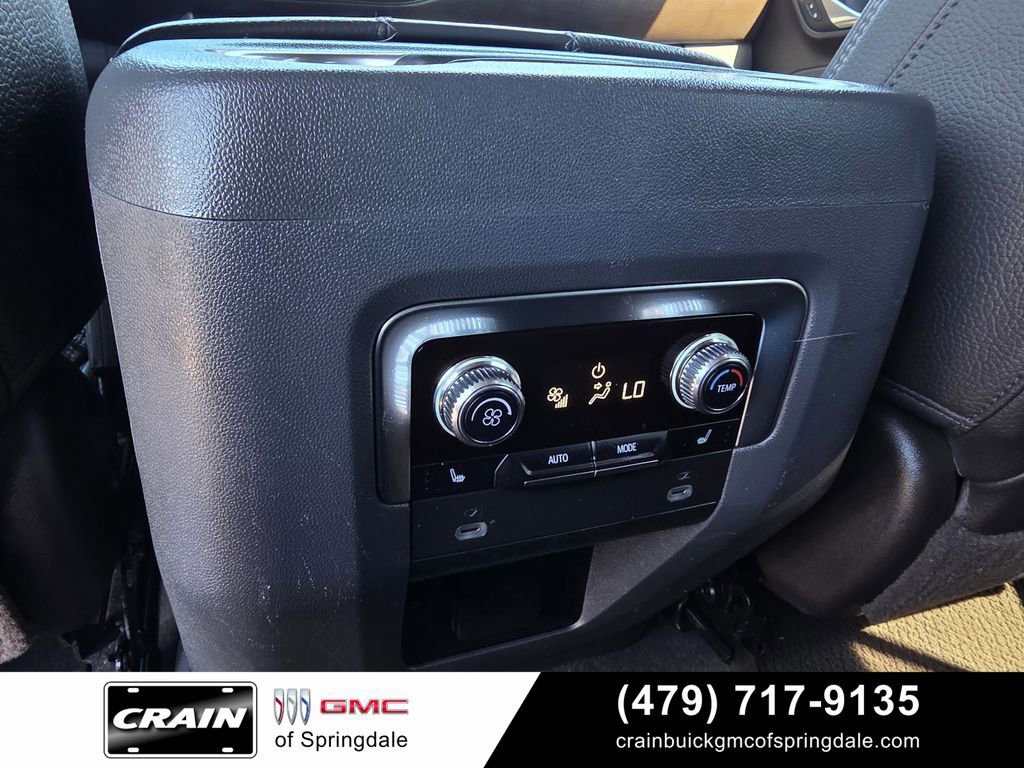 Used 2021 GMC Yukon Denali w/ Denali Premium Package AWD/4WD image 26