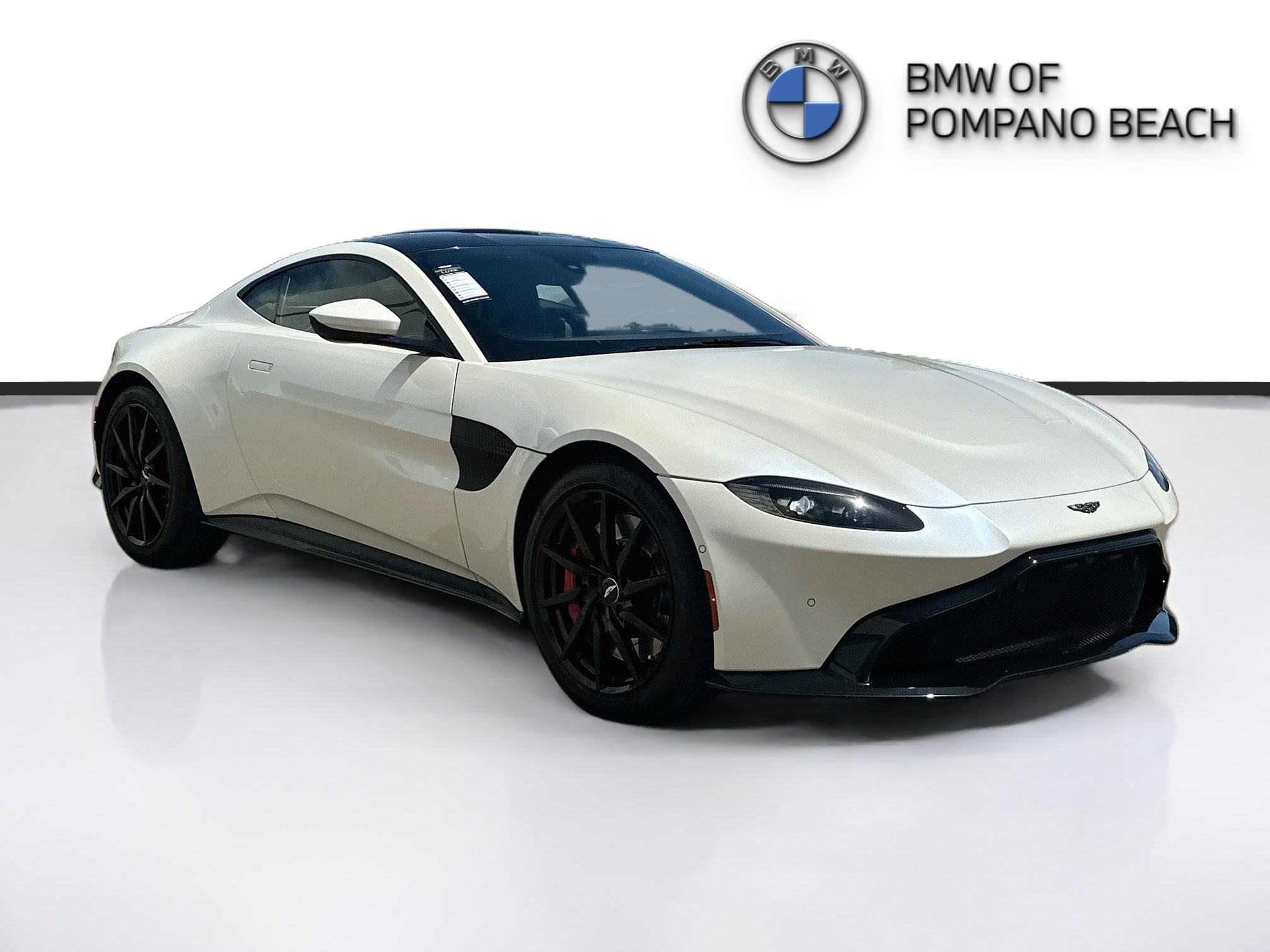 Used 2019 Aston Martin V8 Vantage Coupe RWD video 1