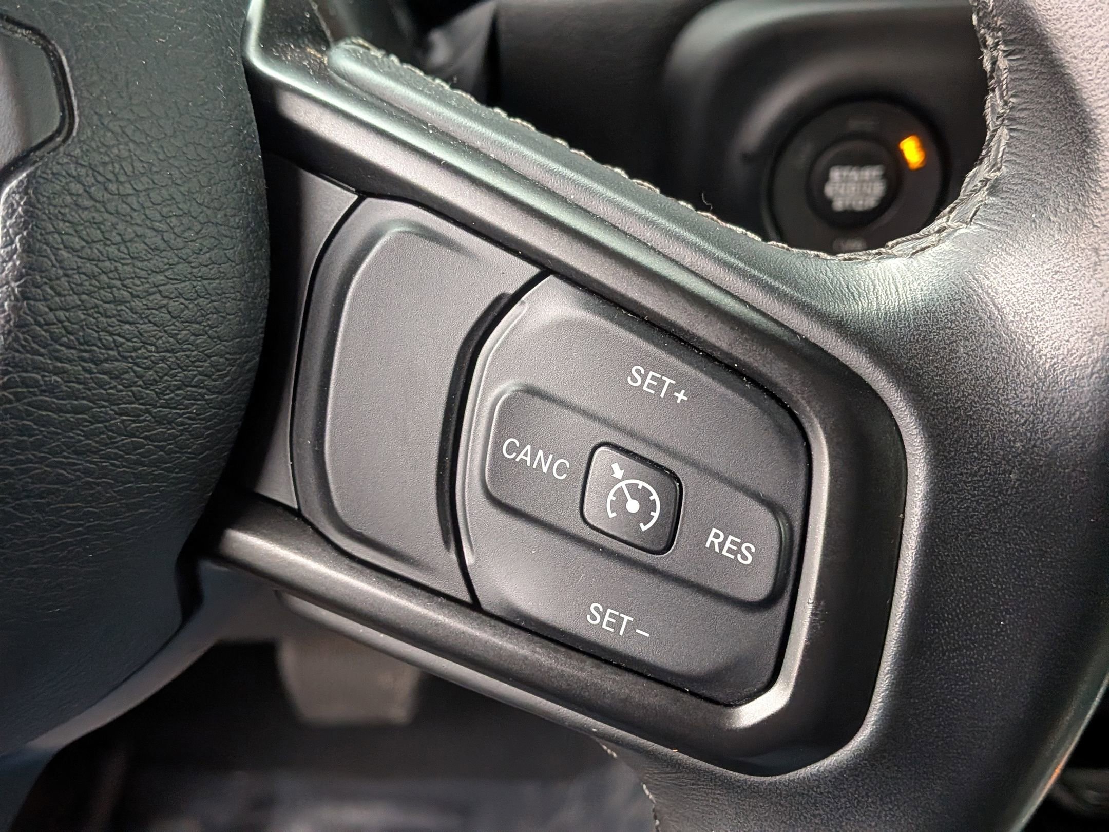 Used 2022 Jeep Gladiator Sport image 23