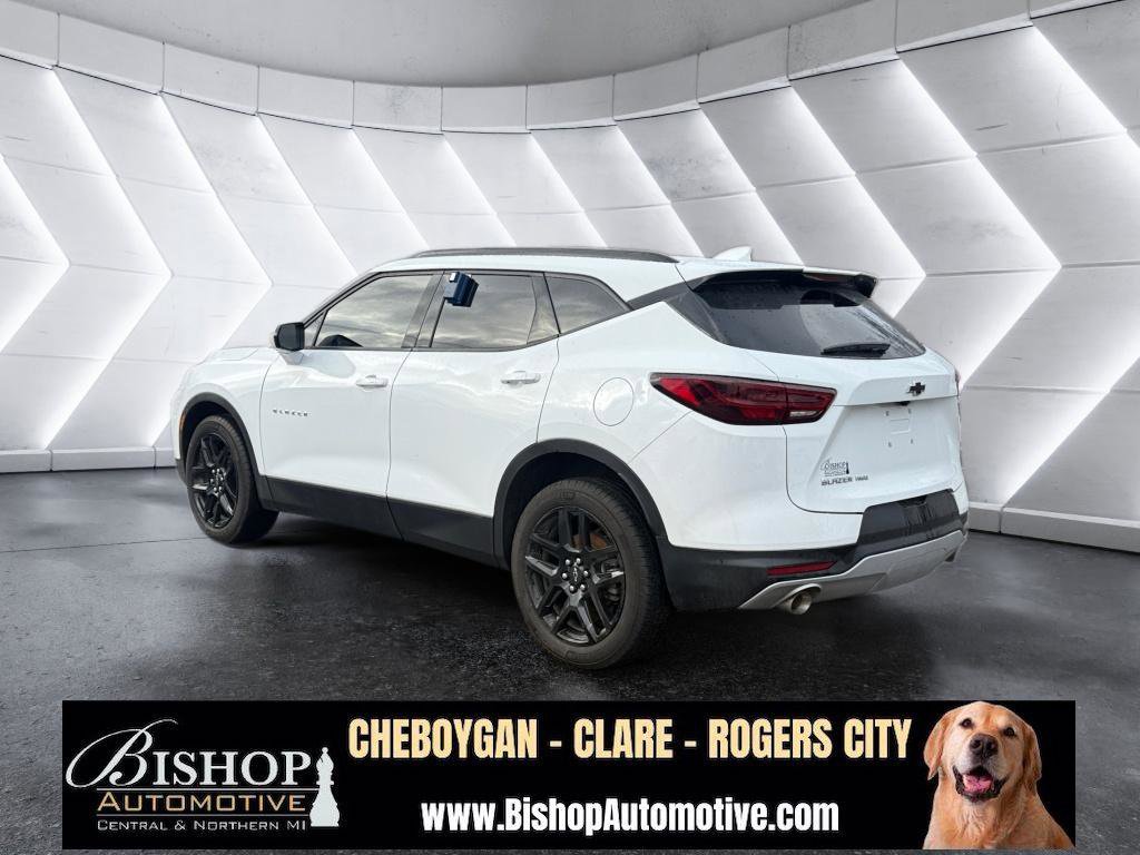 Used 2024 Chevrolet Blazer LT image 16