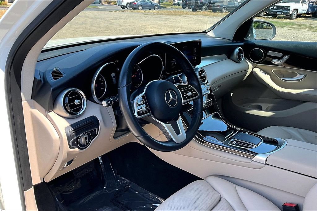 Used 2022 Mercedes-Benz GLC 300 image 18