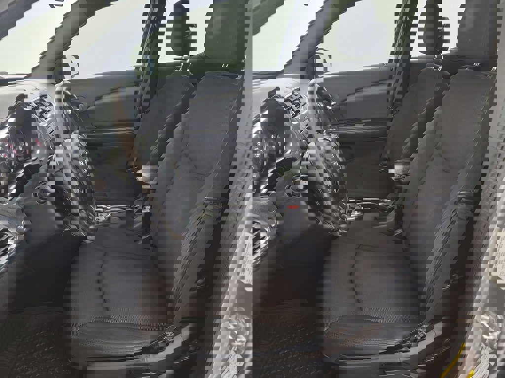 Used 2013 Dodge Avenger SE image 15