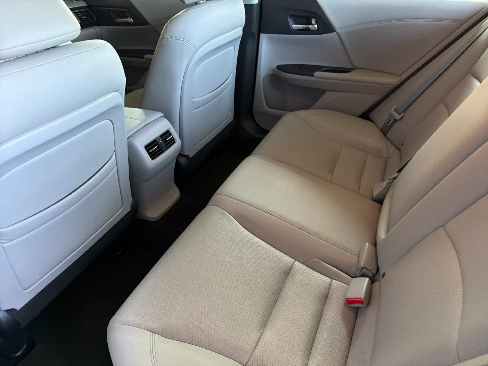 Used 2014 Honda Accord Touring image 4
