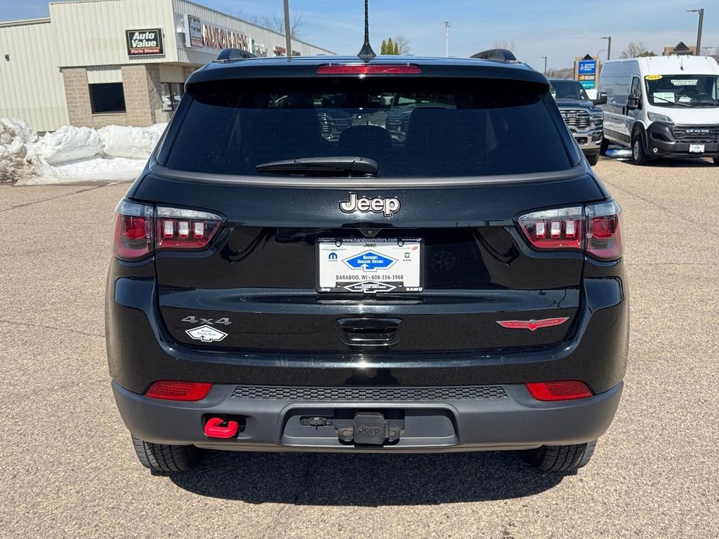 Used 2022 Jeep Compass Trailhawk w/ Trailhawk Convenience Group image 3