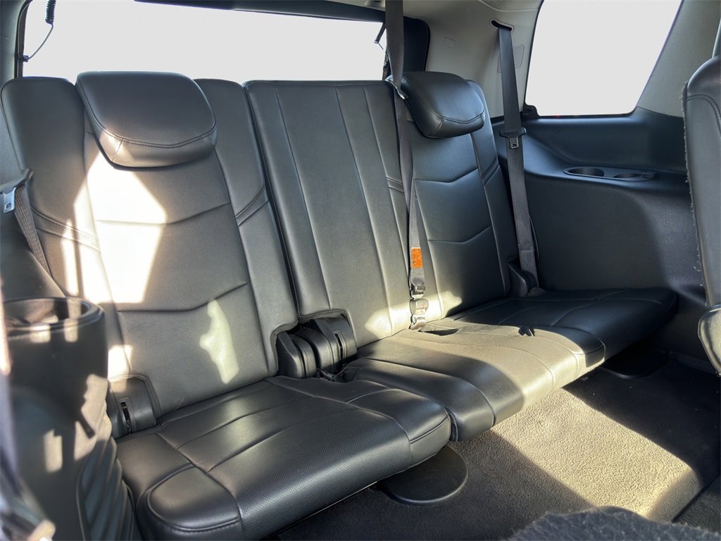 Used 2020 Cadillac Escalade Premium Luxury image 19