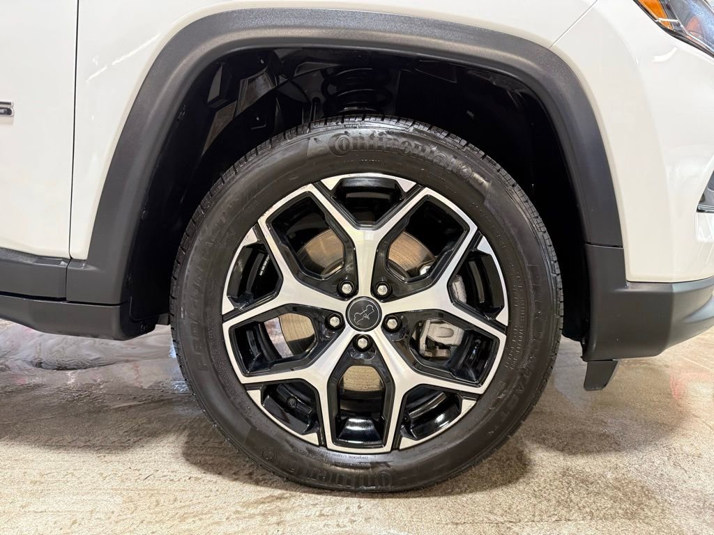 Used 2025 Jeep Compass Limited AWD/4WD image 37