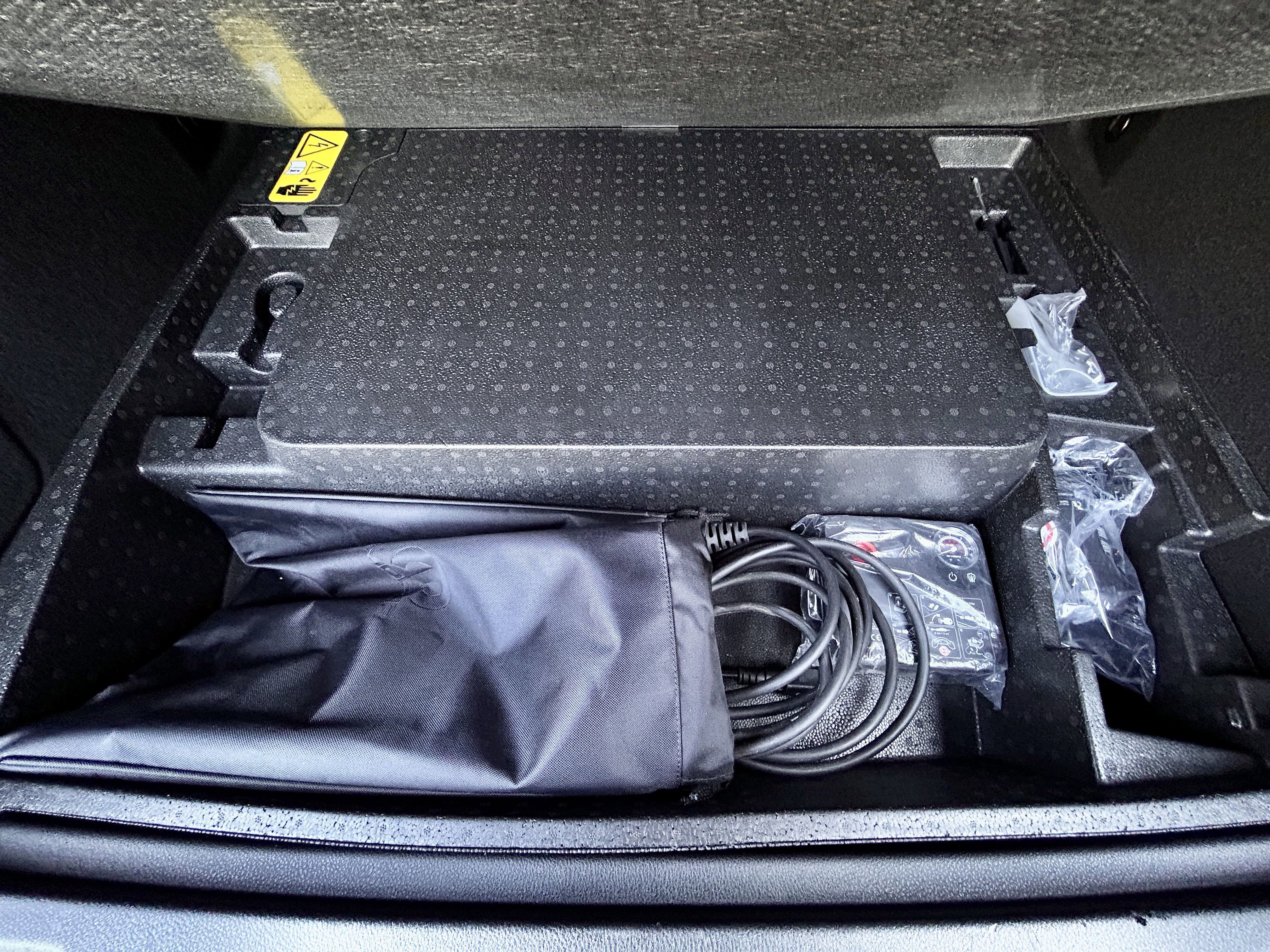 Certified 2024 Dodge Hornet R/T w/ Tech Pack w/o Parking AWD/4WD image 13