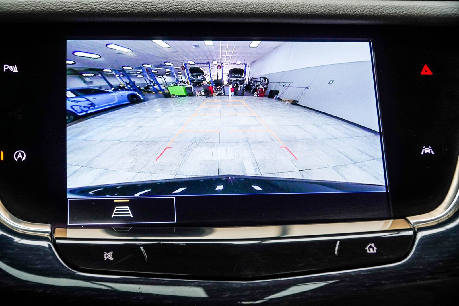 Used 2024 Cadillac XT6 Premium Luxury w/ LPO, Floor Liner Package AWD/4WD image 22