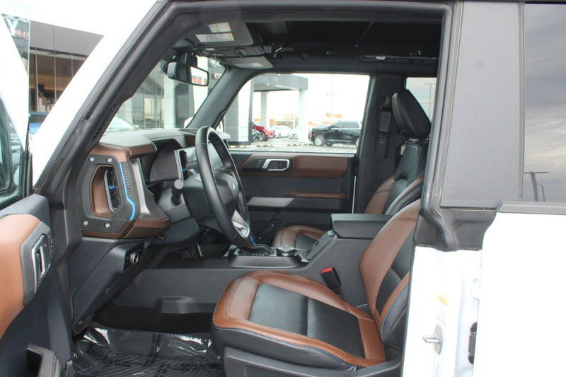 Used 2023 Ford Bronco Outer Banks image 9