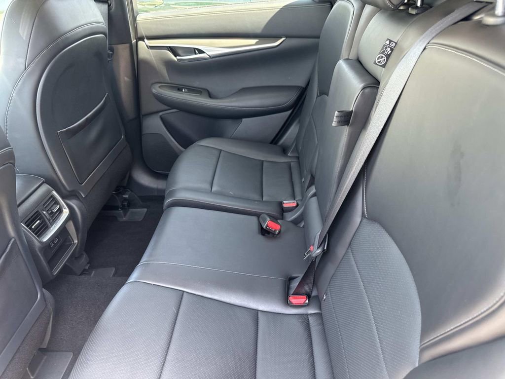 Certified 2025 INFINITI QX50 Luxe AWD/4WD image 24