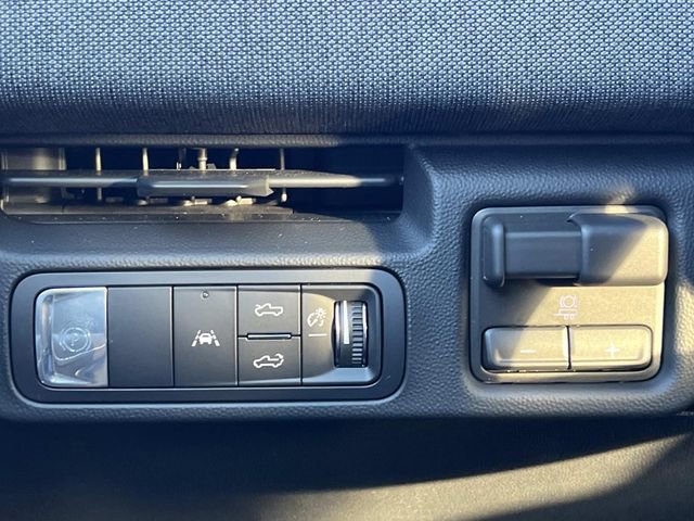 New 2026 GMC Sierra EV Elevation w/ LPO, Elevation Dark Package image 27