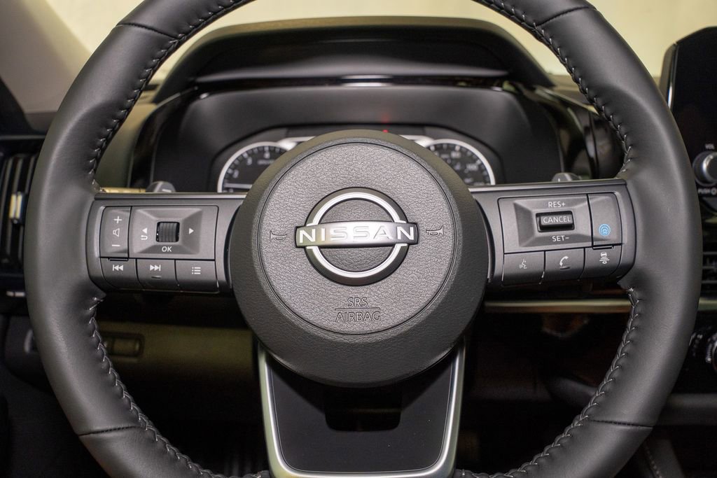 New 2025 Nissan Pathfinder SV w/ Black Appearance Package image 21