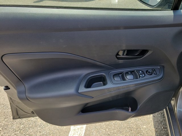 Used 2025 Nissan Versa S w/ Trunk Package image 15