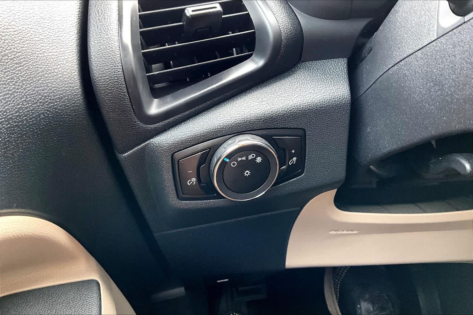 Used 2018 Ford EcoSport S FWD image 32