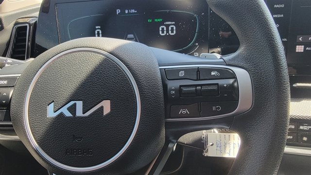 Used 2023 Kia Sportage LX AWD/4WD image 27