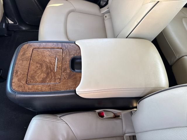 Used 2023 Nissan Armada SL w/ Captain's Chairs Package RWD image 17