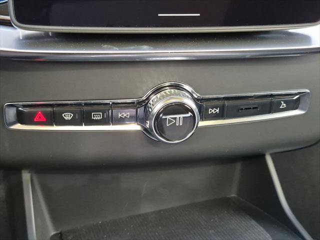 New 2026 Volvo XC90 T8 Ultra w/ Protection Package Premier AWD/4WD image 9