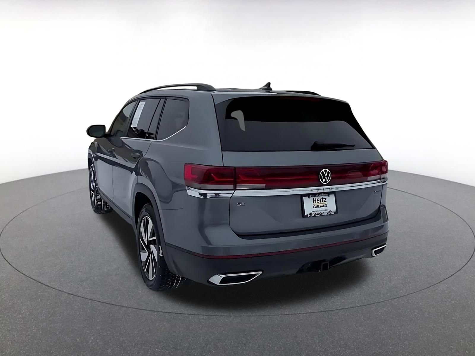 Used 2025 Volkswagen Atlas SE image 11