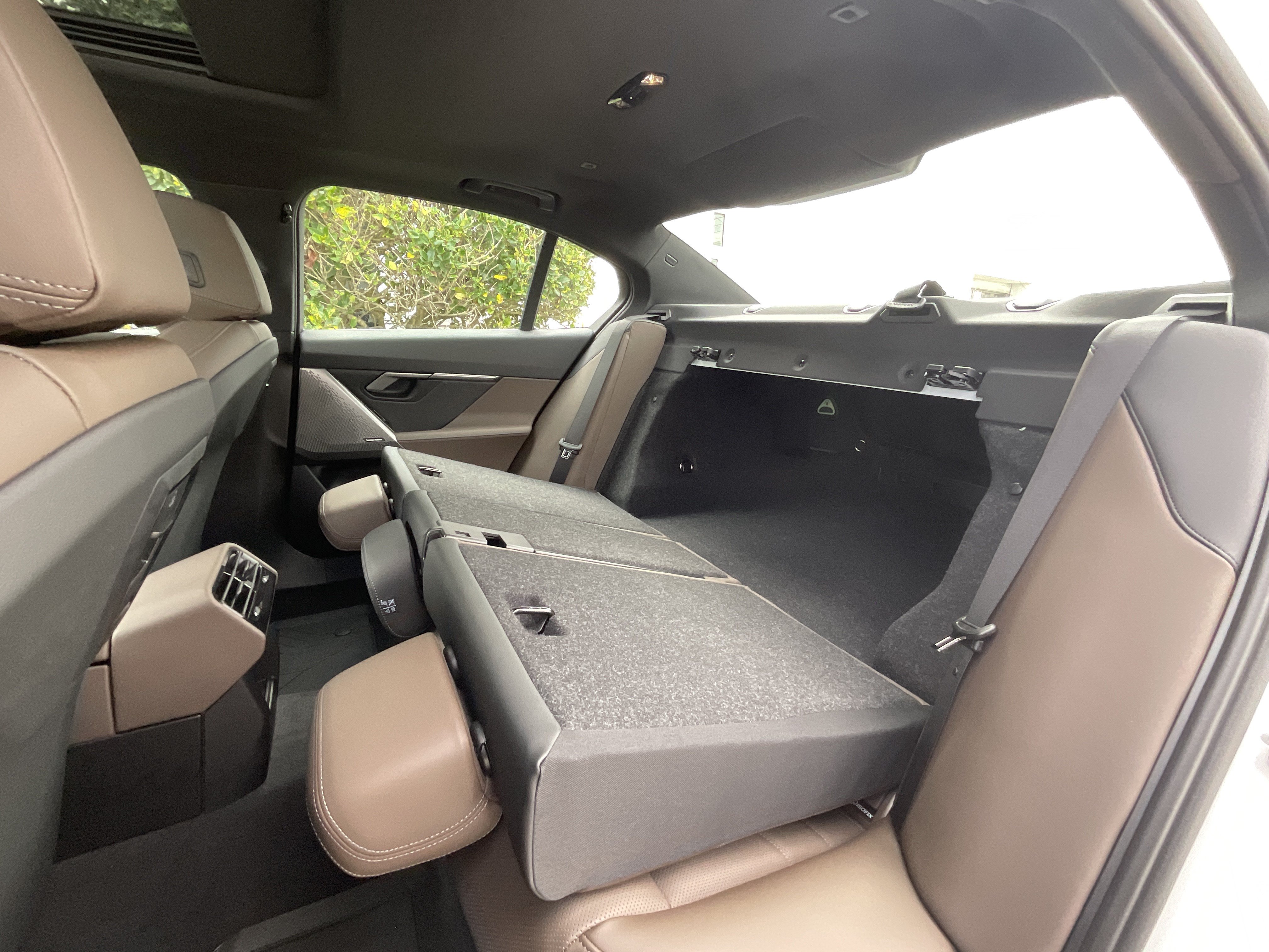 New 2026 BMW 530i w/ Premium Package RWD image 30