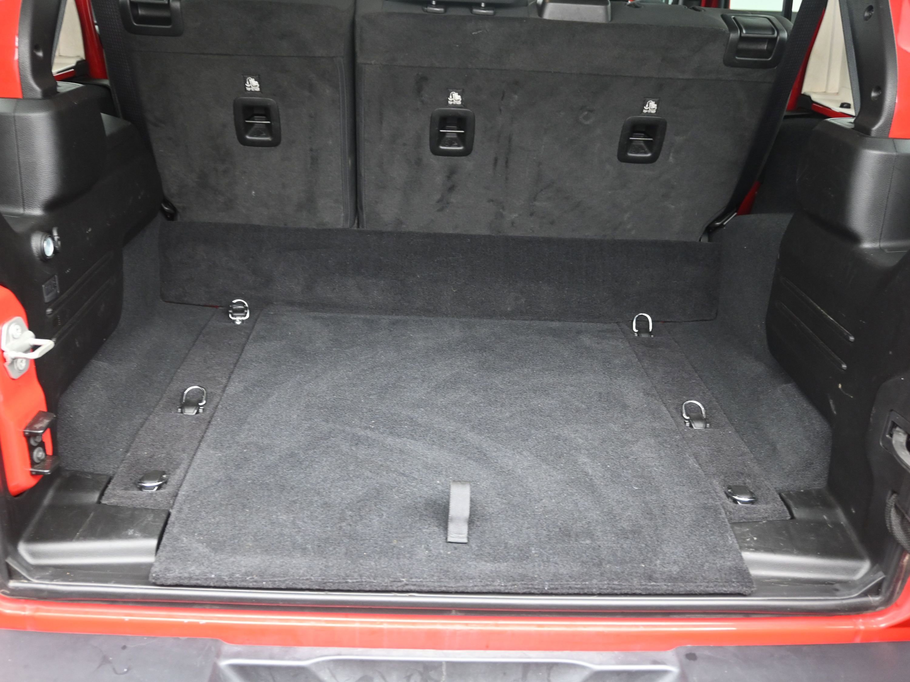 Used 2024 Jeep Wrangler Unlimited Rubicon 4xe image 15