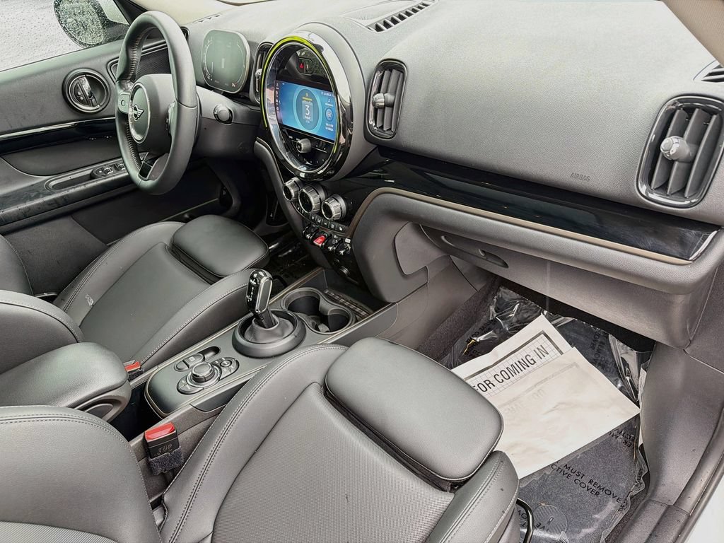 Used 2024 MINI Cooper Countryman S w/ Storage Package FWD image 13