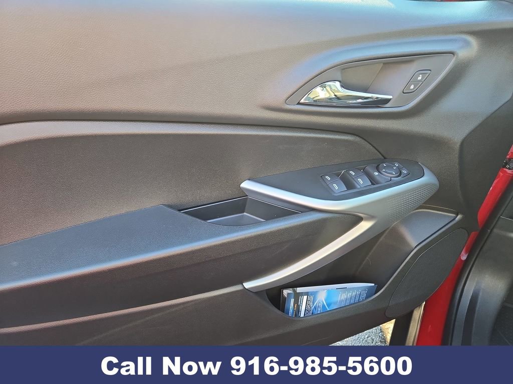 New 2026 Chevrolet Trax RS w/ Sunroof Package image 17