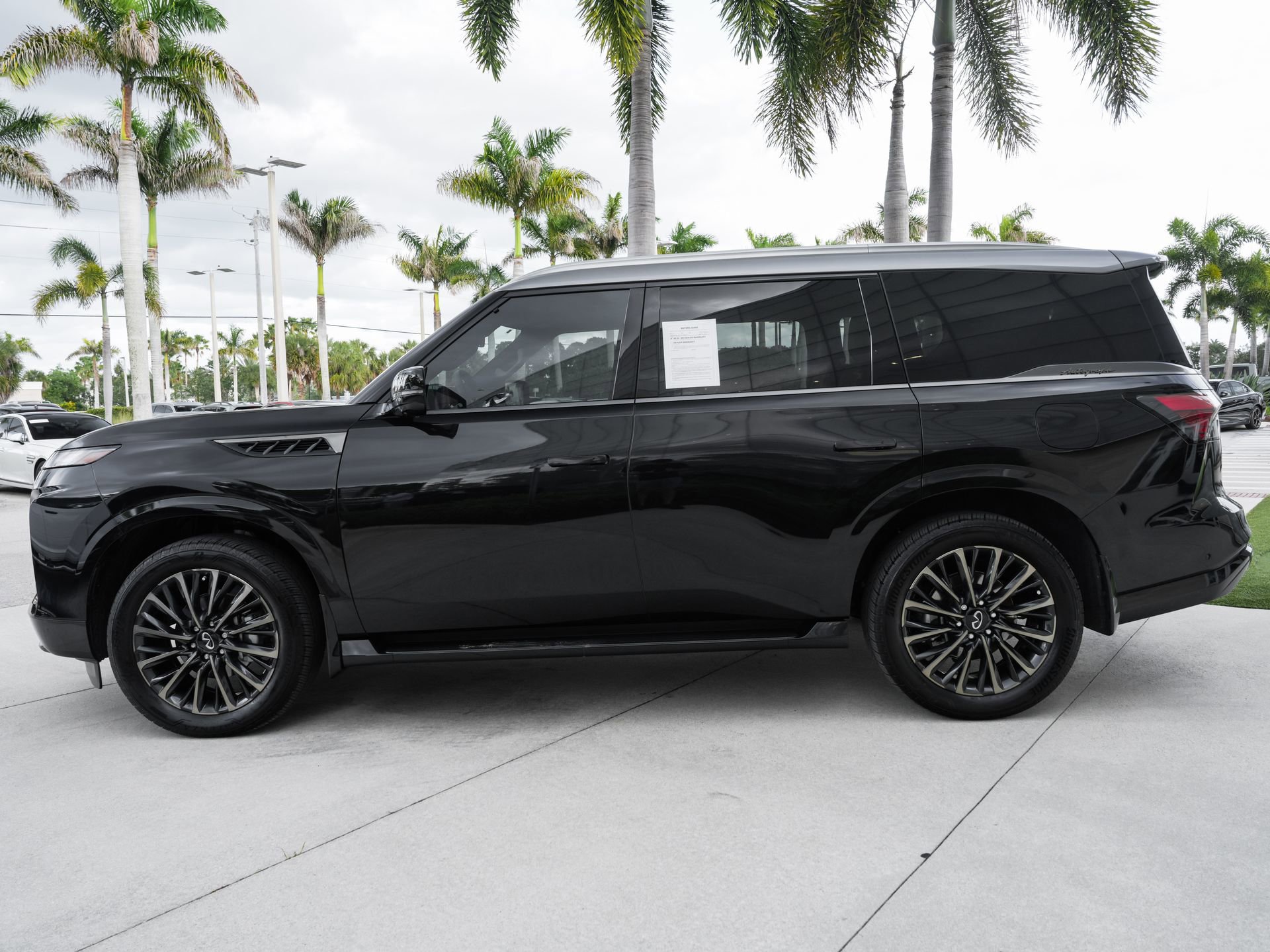 Certified 2026 INFINITI QX80 Autograph w/ Premium Cargo Package AWD/4WD image 21