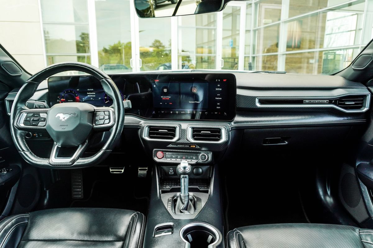 Used 2024 Ford Mustang Premium RWD image 5