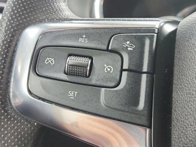 Used 2025 Chevrolet Blazer LT FWD image 24