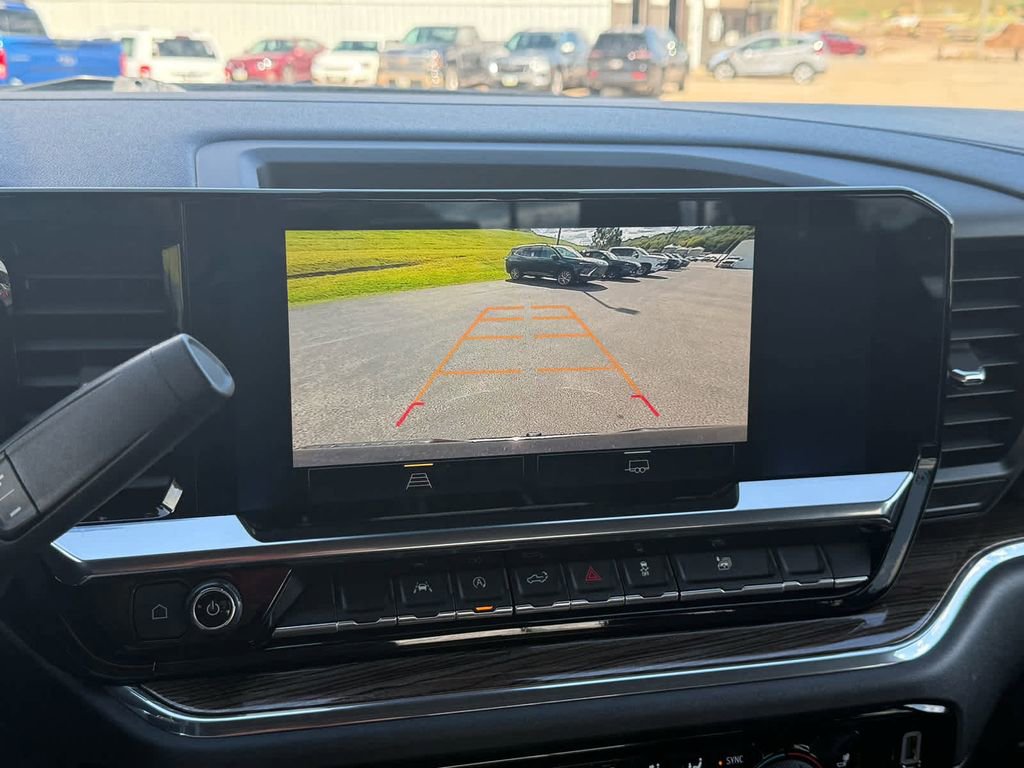 Used 2024 Chevrolet Silverado 1500 LT image 21