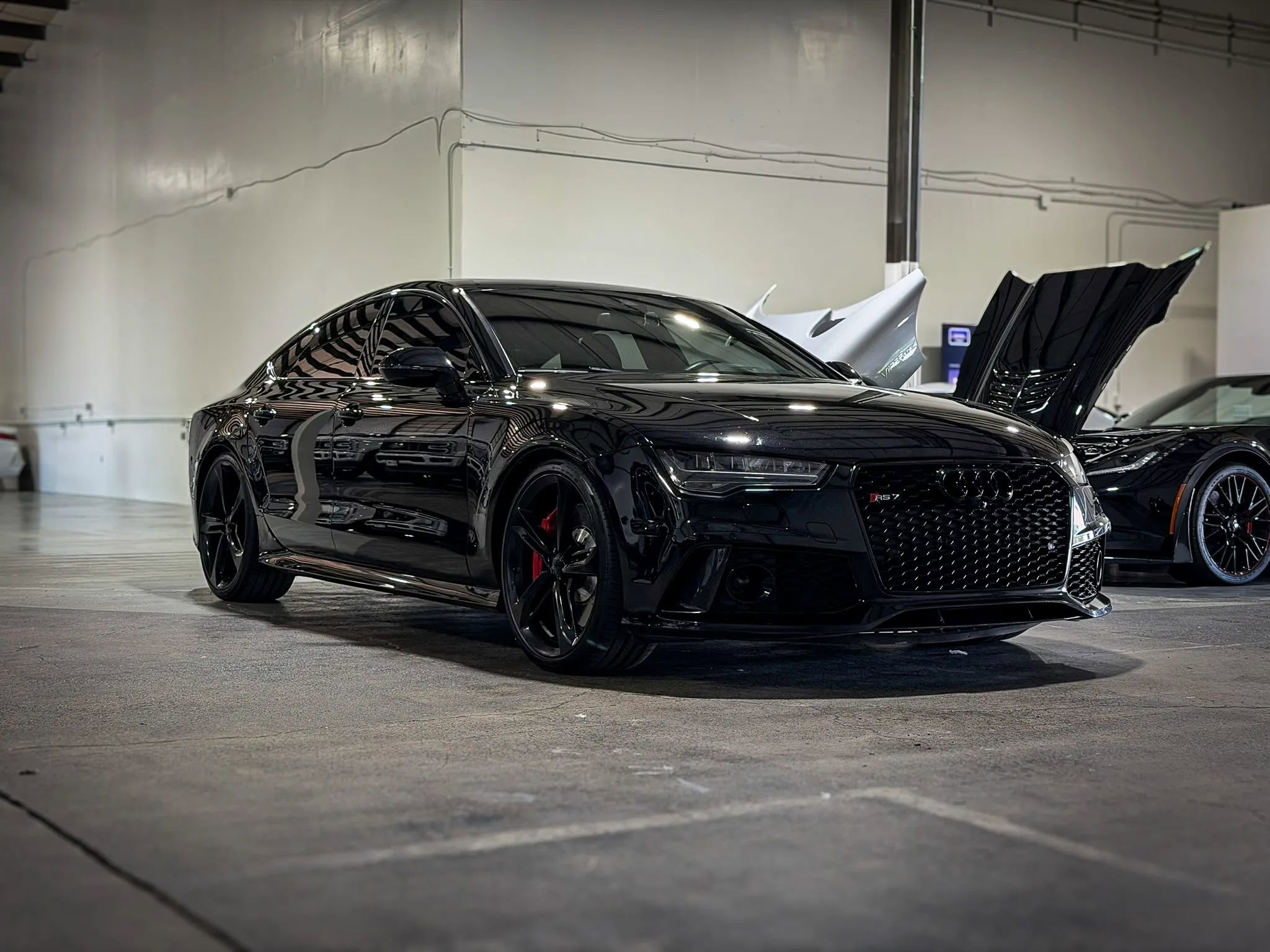Used 2017 Audi RS 7 Prestige w/ Carbon-Optic Package AWD/4WD image 2