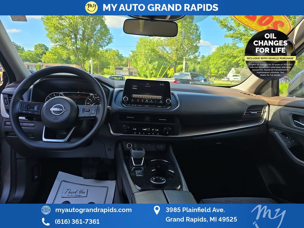 Used 2023 Nissan Rogue SV AWD/4WD image 12
