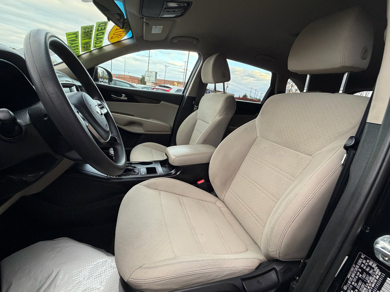 Used 2019 Kia Sorento LX image 18