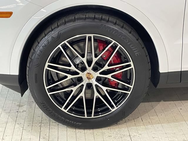 New 2026 Porsche Cayenne S AWD/4WD image 13