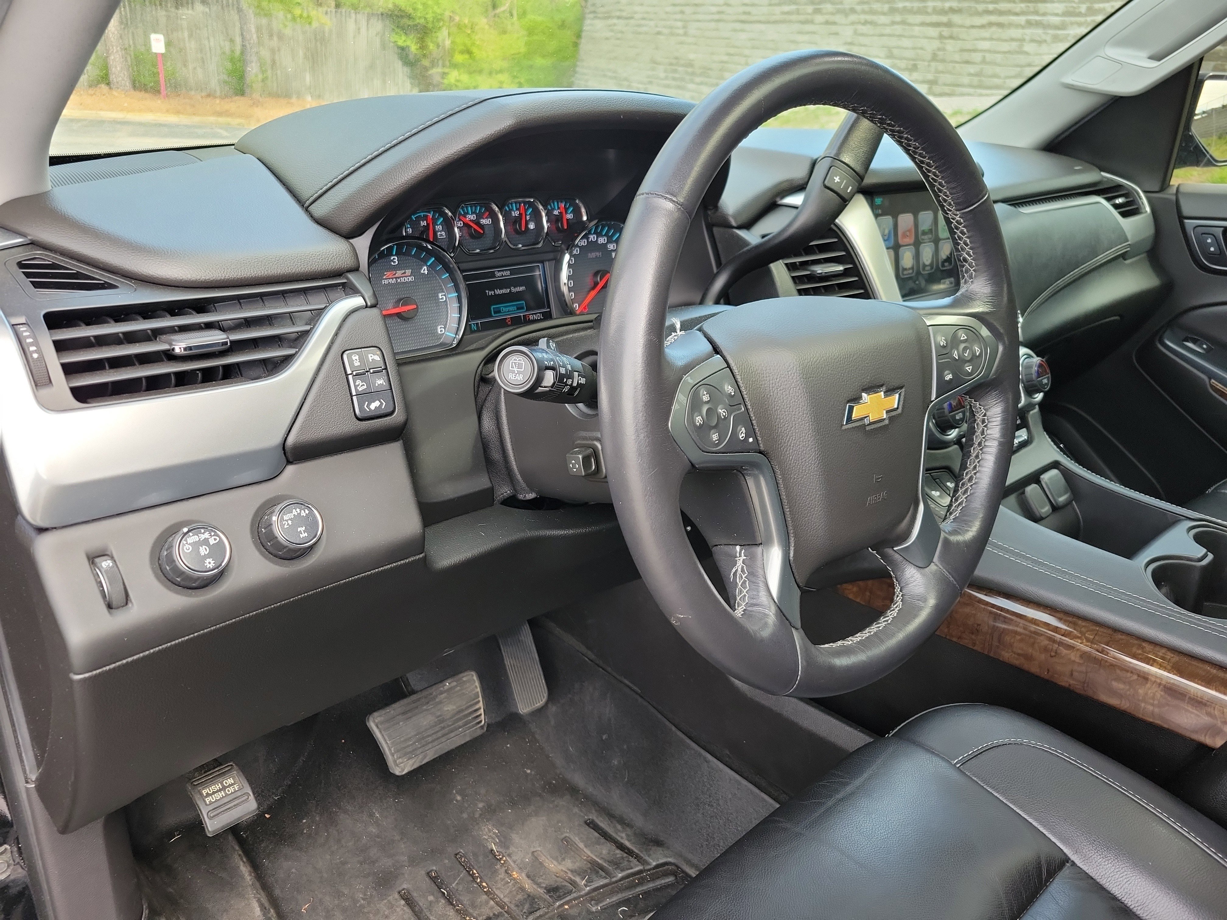 Used 2018 Chevrolet Tahoe LT AWD/4WD image 3